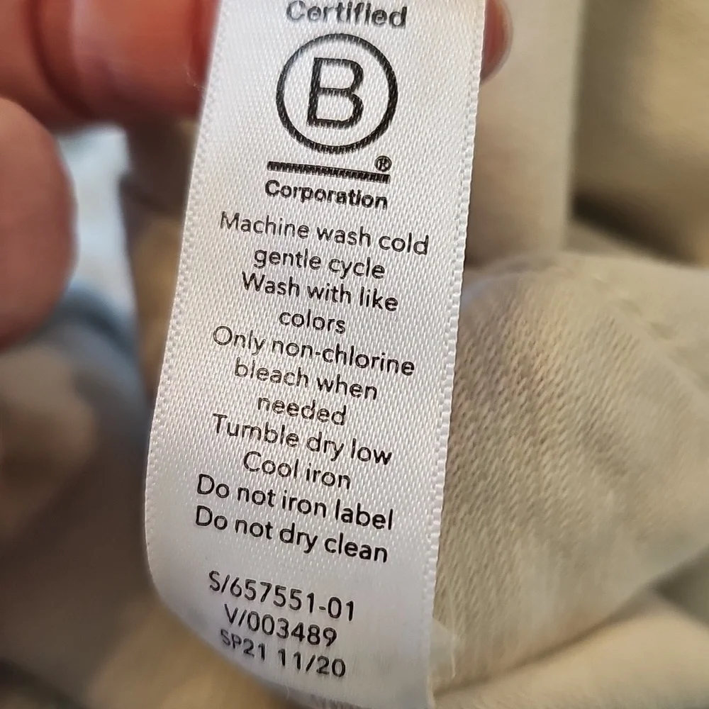 Athleta Cream Farallon Heathered Wide Crop - Picture 9 of 9